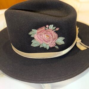 NWT Van Palma Free People Black Wool Felt Flower Child Hat Fedora Size S/M 7